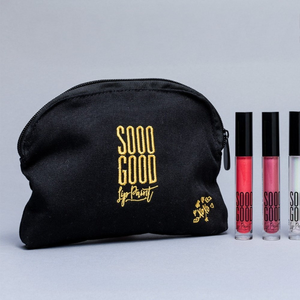 Makeup Bag with Lip Glosses